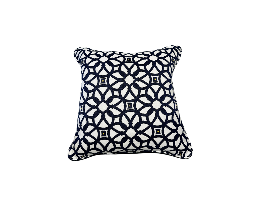 Pillow | 18"