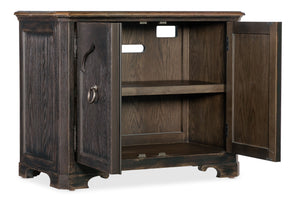 Americana - Two-Door Nightstand