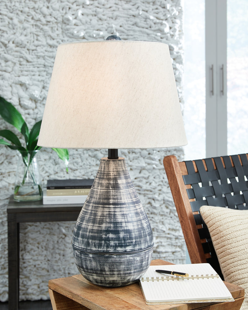 Erivell Metal Table Lamp (2/CN)