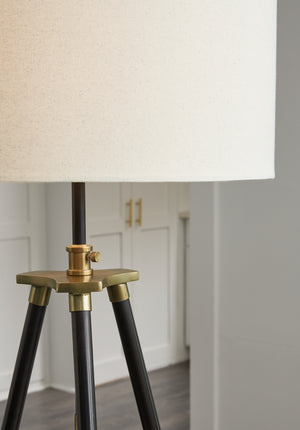 Cashner Metal Floor Lamp (1/CN)