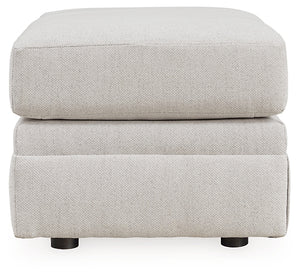 Maitelynn Ottoman